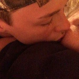 Meet your Posher, Max